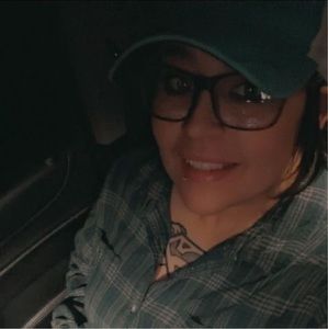 Meet your Posher, Gloria-ann